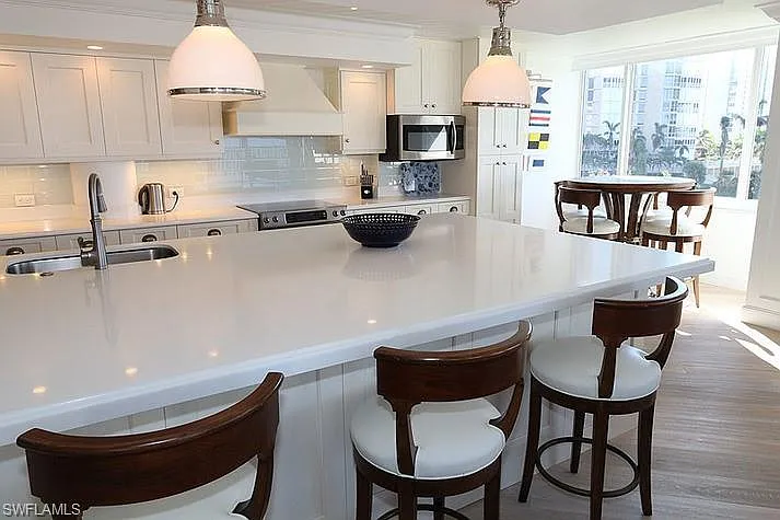 4041 Gulf Shore Blvd N #301 — Photo 9