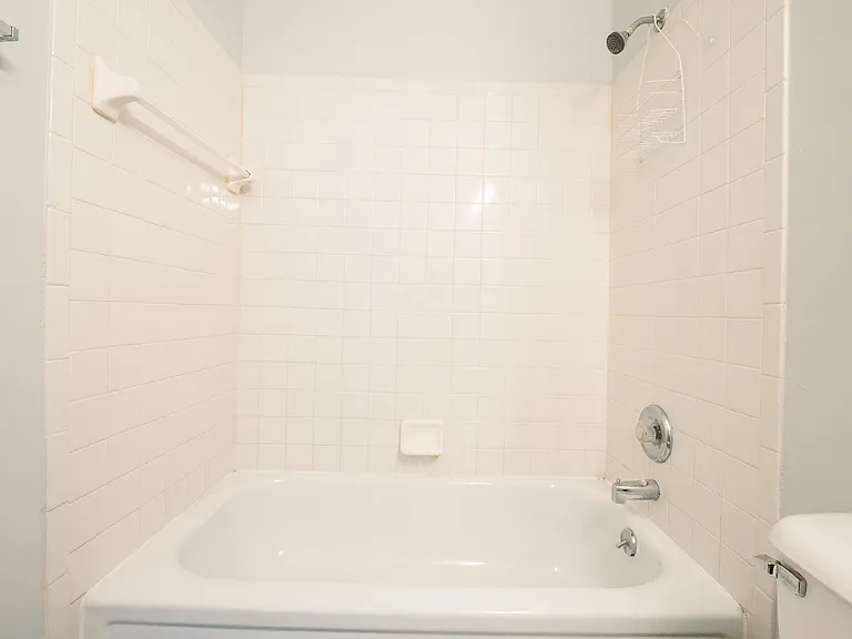 751 Northland Blvd #4 — Photo 7