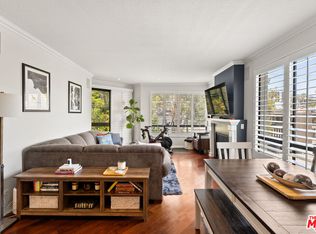 8960 Cynthia St APT 207, West Hollywood, CA 90069