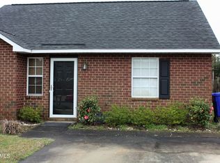 3303 Parkway Ct, Greenville, NC 27834