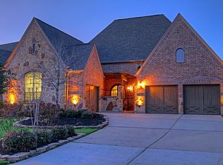 18 Kayak Ridge Dr, Spring, TX 77389