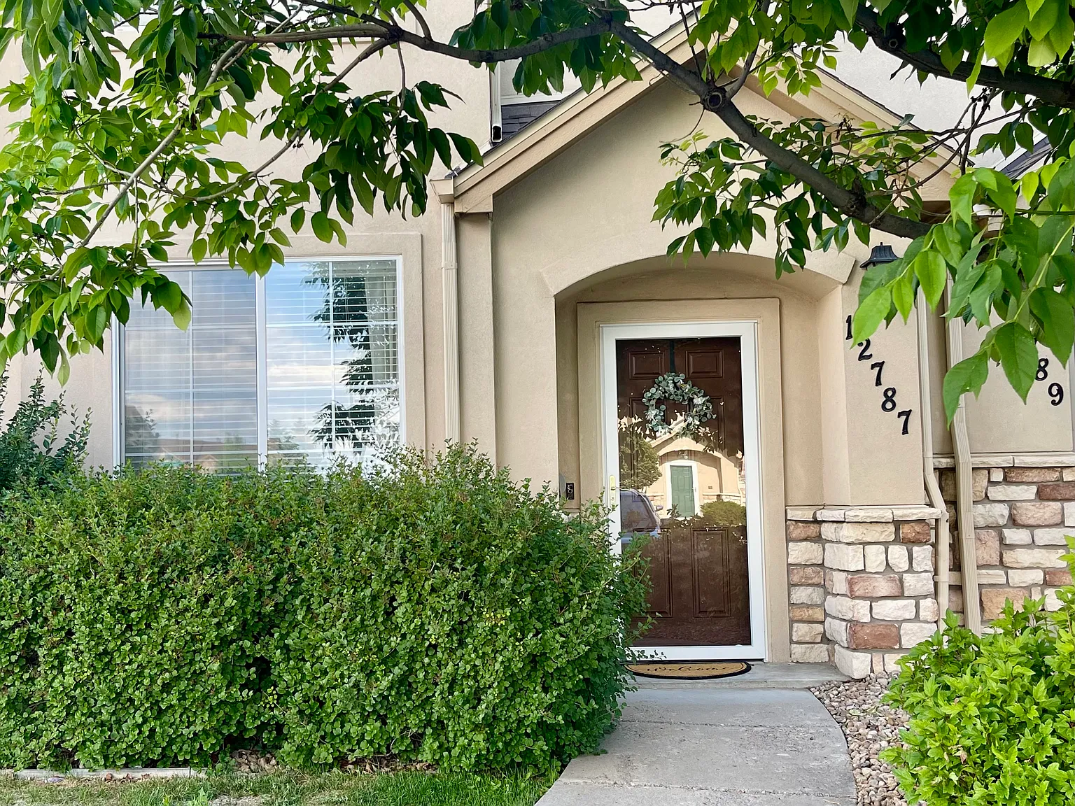 3 bed, 1458 sqft, $2,600 — Photo 1