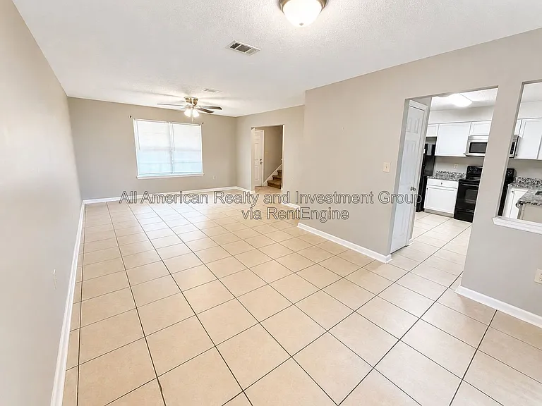 939 Tanager Rd #8 — Photo 1