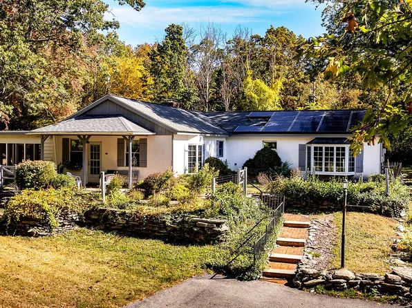 53 Tyrrel Road, Pleasant Valley, NY 12569