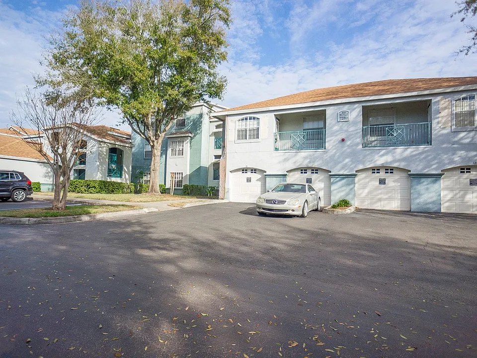 7280 Westpointe Blvd #813