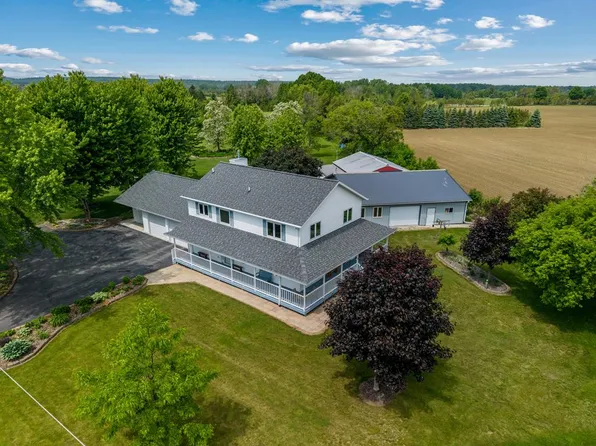 1895 County Highway Dk, Sturgeon Bay, WI 54235