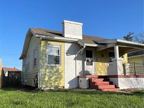2nd image of 2325 Rosemont Blvd