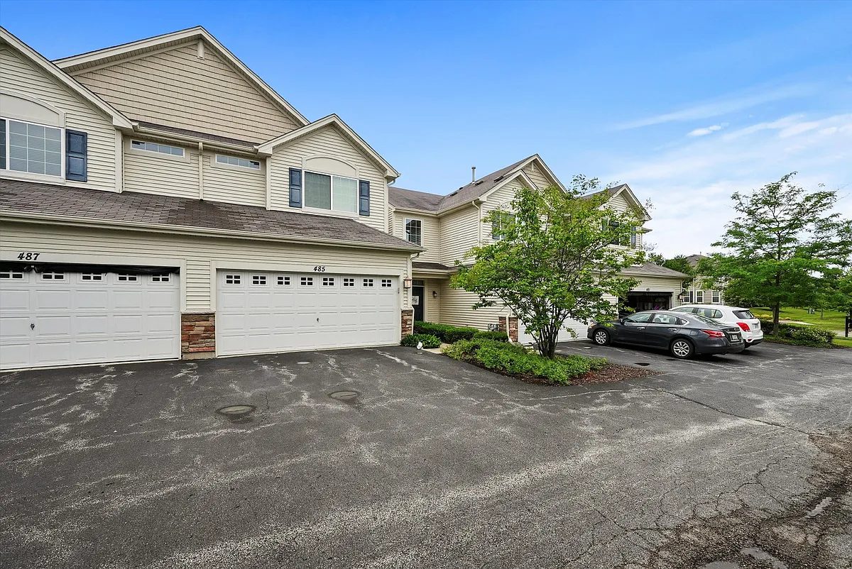 Building Photo - 485 S Jade Ln