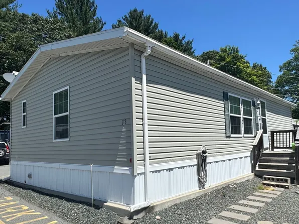 41 Pine St #13, Peabody, MA 01960