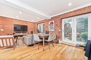 Rented by Living New York