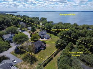 35 Tobin Ln, Bristol, RI 02809