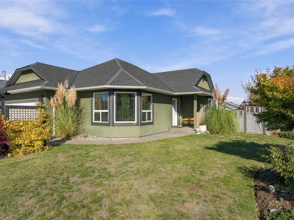 878 Temple St, Parksville, BC V9P 2L8