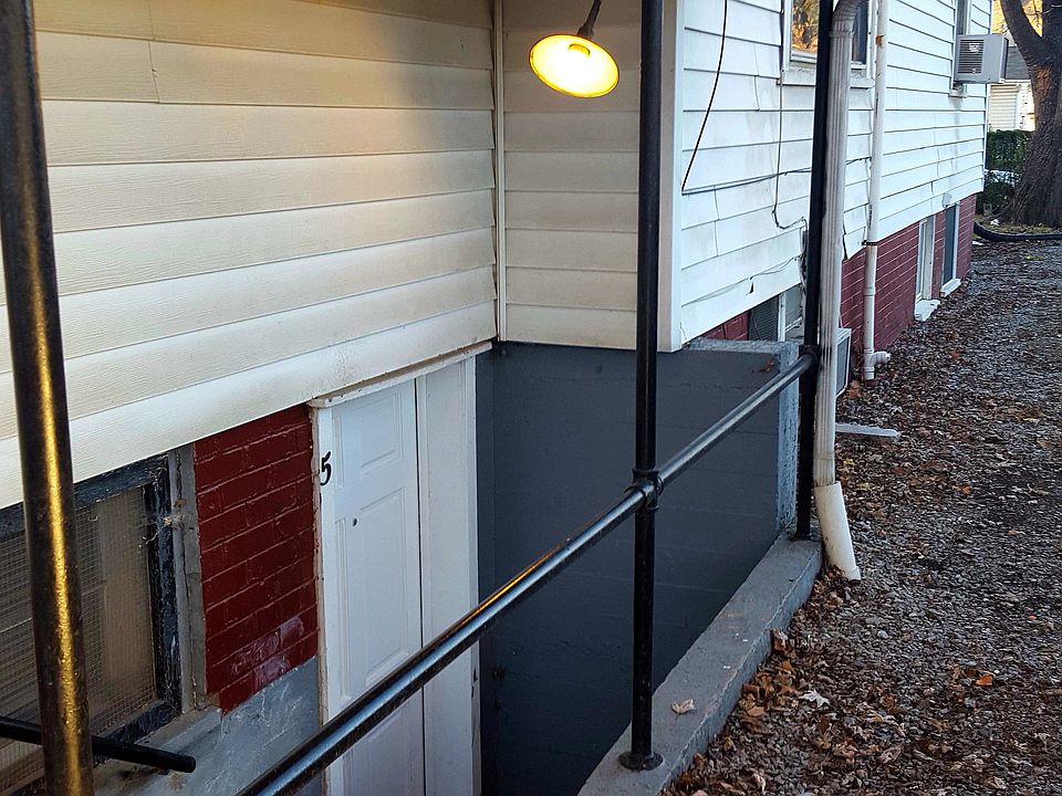 1st image of 600 Radford Pl APT 5