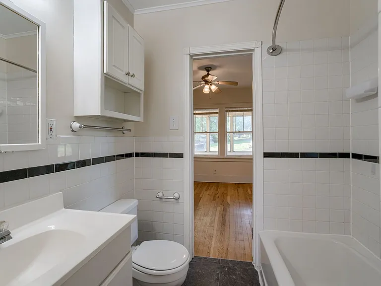 5540 Pine St — Photo 15