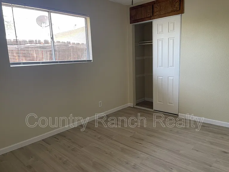 4274 S El Toro Dr — Photo 7