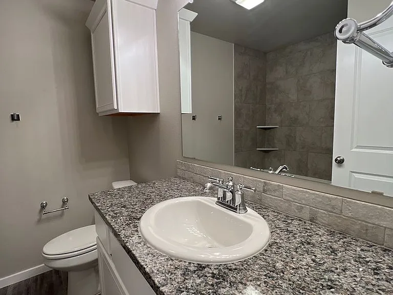 1910 Crescent Pl #1118 — Photo 11