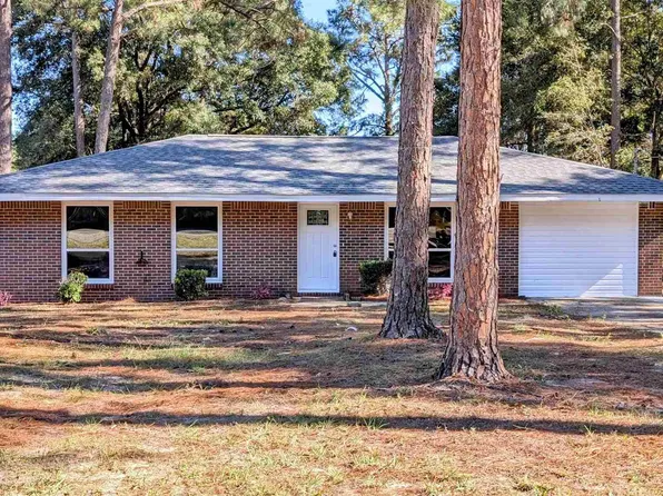 6818 Roundup Ln, Milton, FL 32570