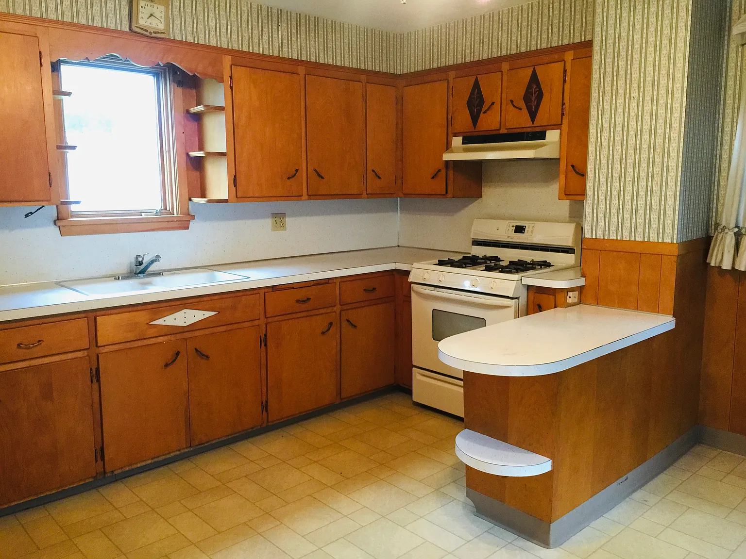 2 bed, 1204 sqft, $795 — Photo 3