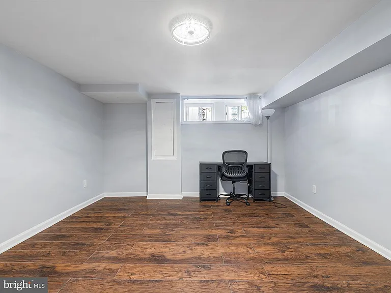 1713 E Lafayette Ave — Photo 22