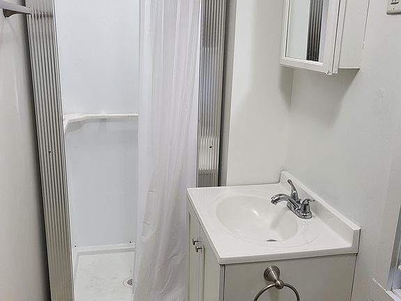 New shower and sink