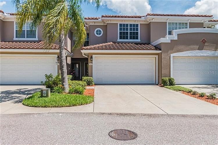 1st image of 160 Valencia Cir