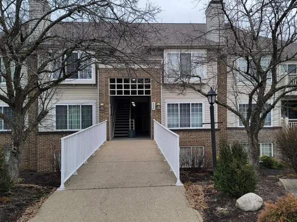 9940 Regatta Dr Unit 303, Cincinnati, OH 45252