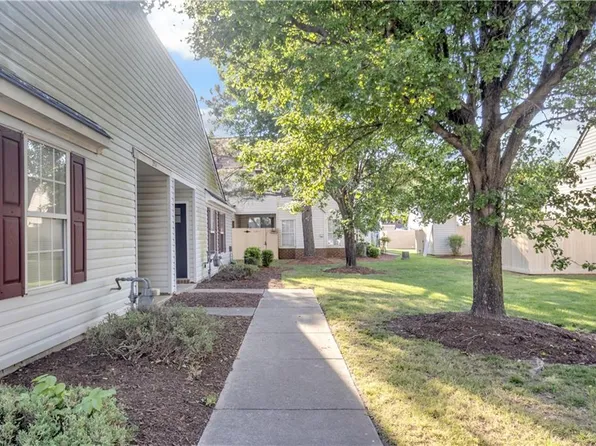 2918 Big Bend Dr, Chesapeake, VA 23321