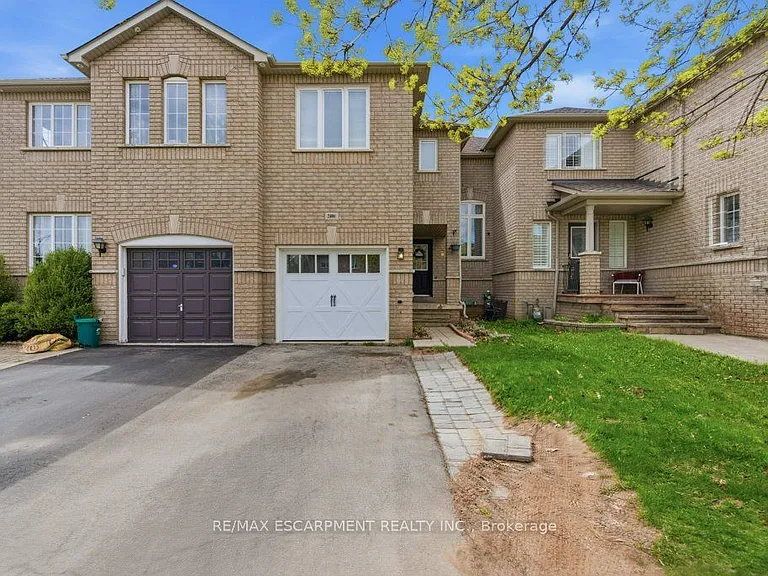2406 Lazio Ln — Photo 2
