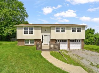 233 Oberlin Dr, Butler, PA 16001