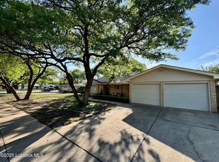 6806 Norfolk Ave, Lubbock, TX 79413