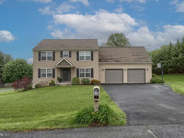 2 Freys Rd, Elizabethtown, PA 17022