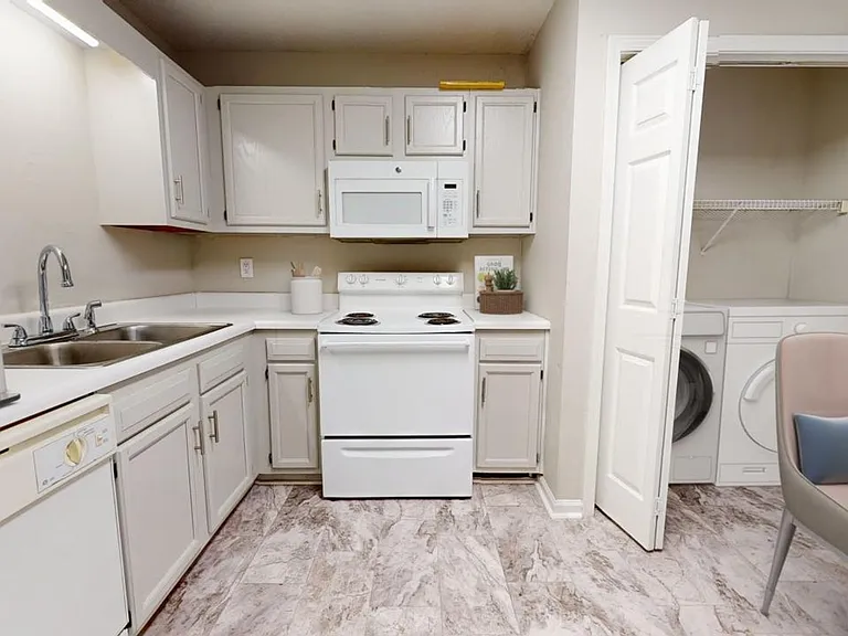 Ridge View Apartments — Photo 18