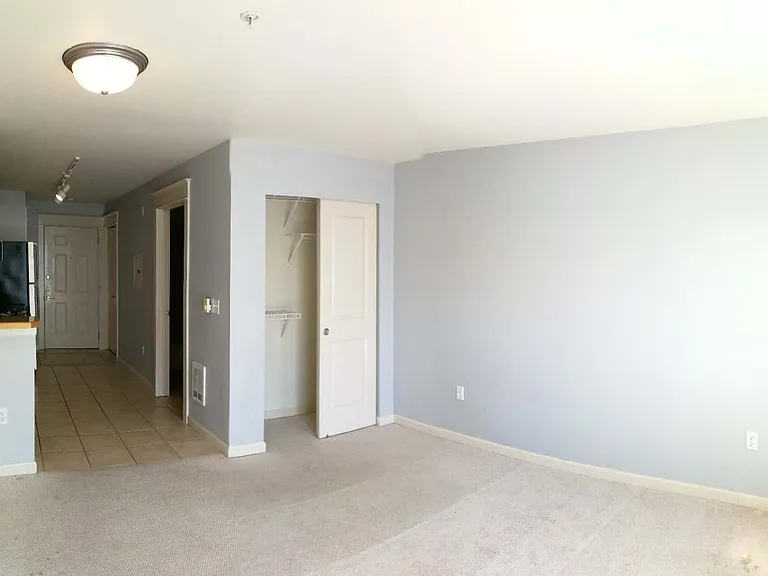 326 Queen Anne Ave N #402 — Photo 8