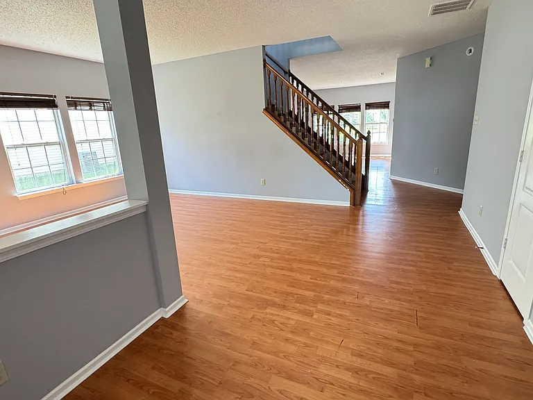 10105 Yosemite Ln — Photo 12
