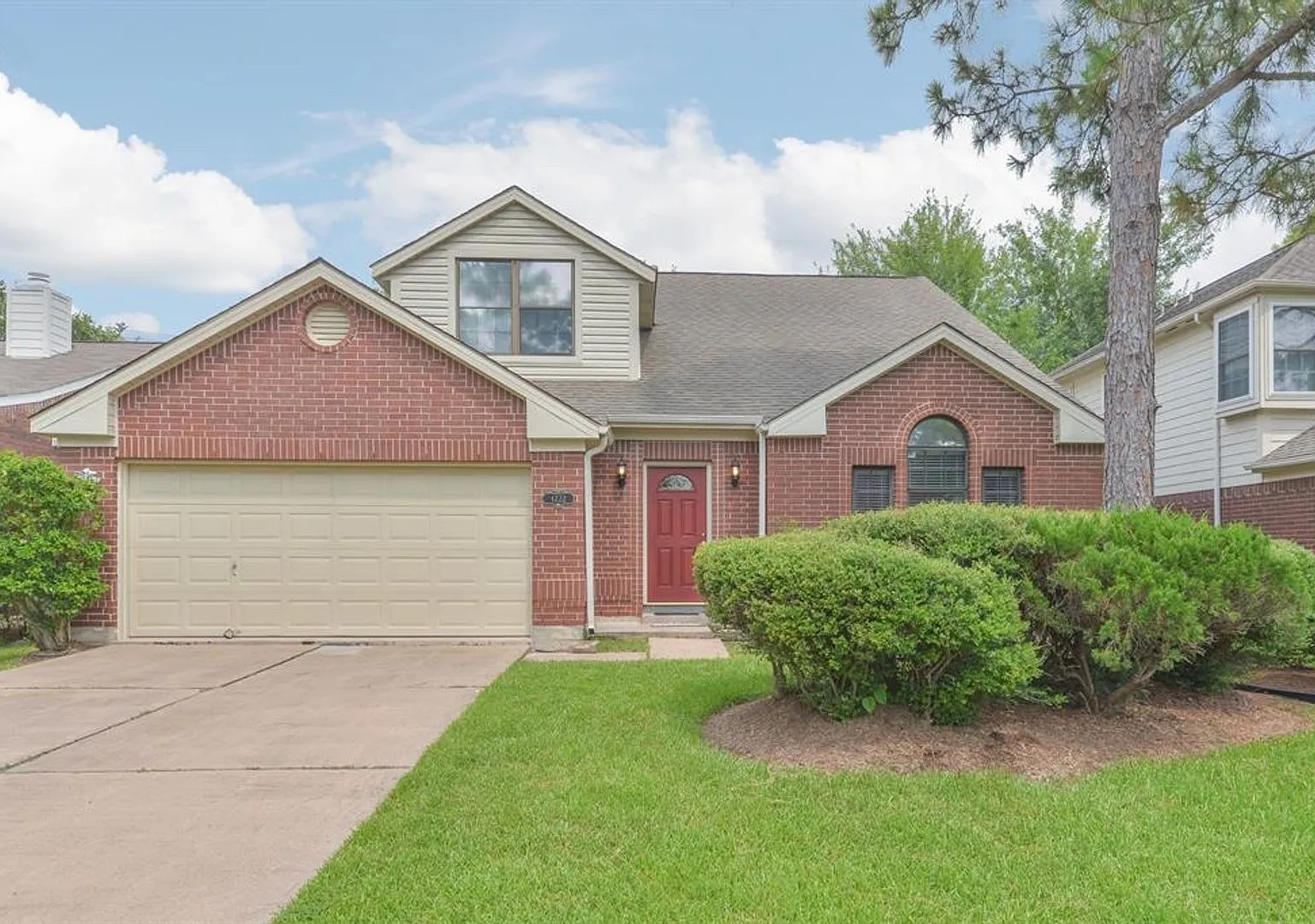 Updated Home in Bay Glen — Photo 1