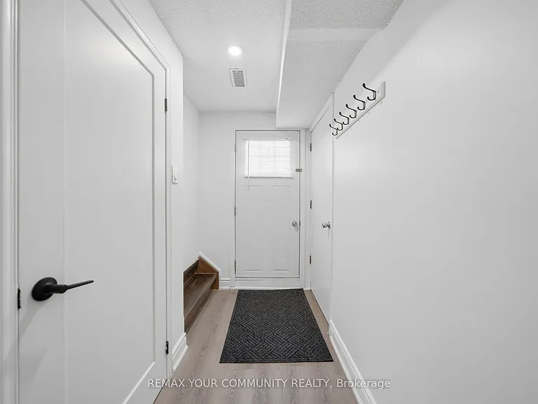 36 Roseville Dr #BASEMENT — Photo 3
