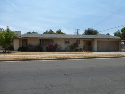 1495 N Adoline Ave, Fresno, CA, 93728