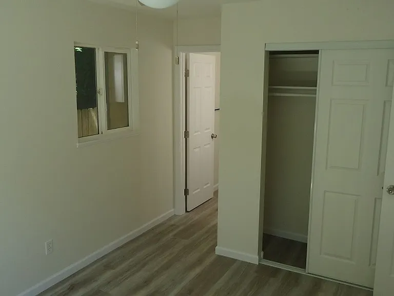 Glenview West Apartments — Photo 57