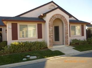 652 Village Dr, Galt, CA