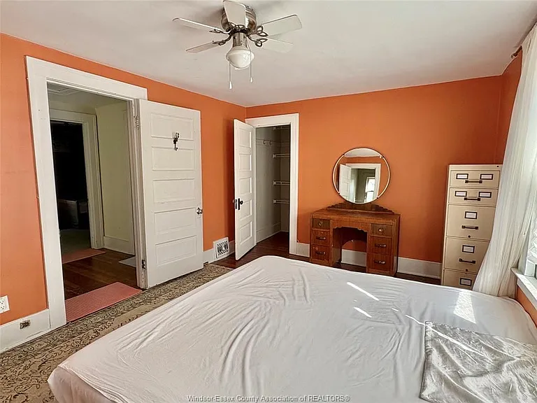 855 Edward Ave — Photo 18