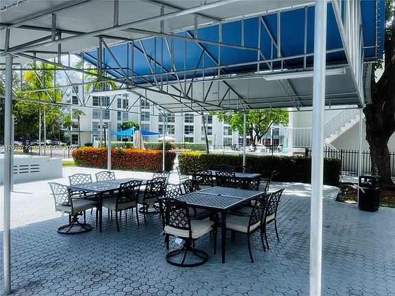 3rd image of 17570 Atlantic Blvd APT 206