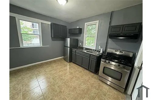 241 12th Ave #1 Photo 1