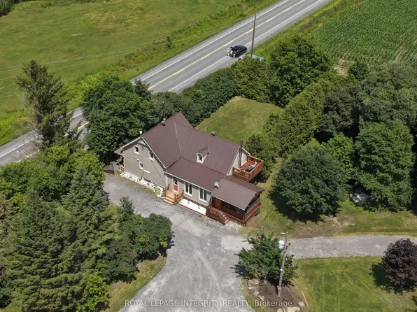 1550 County Road 2 Rd, Alfred And Plantagenet, ON K0B 1C0