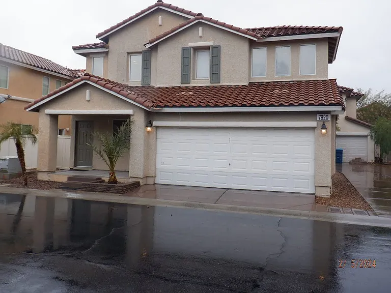 7920 Windhamridge Dr — Photo 2