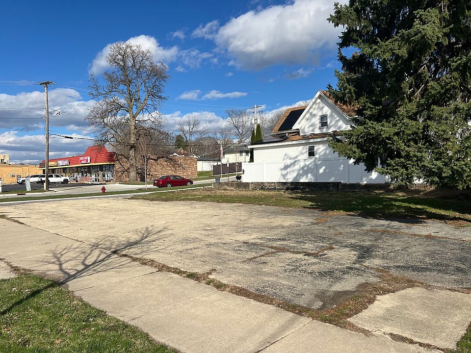 1st image of 1200 S State St