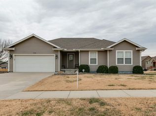 1928 Saddle Dr, Junction City, KS 66441