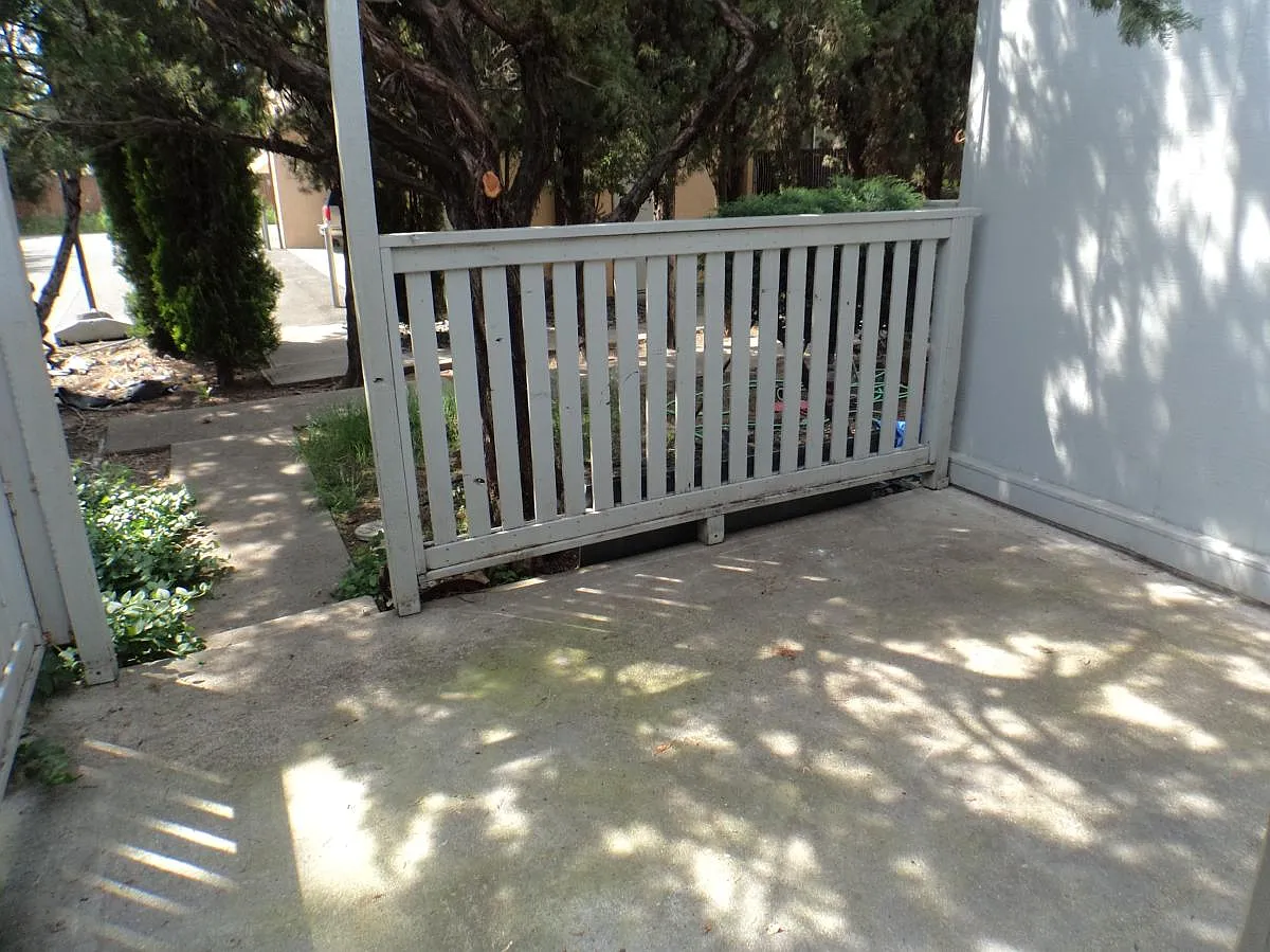 2 bed, 900 sqft, $1,650 — Photo 3