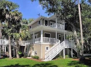 1908 Creekside Cir, Atlantic Beach, FL 32233