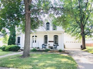 520 Ferry St, Le Sueur, MN 56058