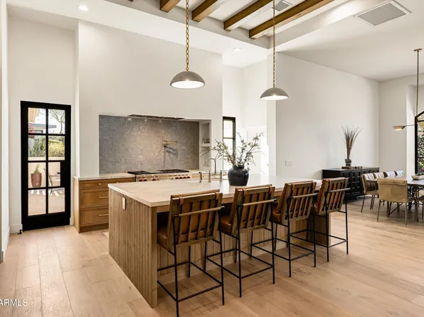 4431 E SUNSET Drive, Phoenix, AZ 85028